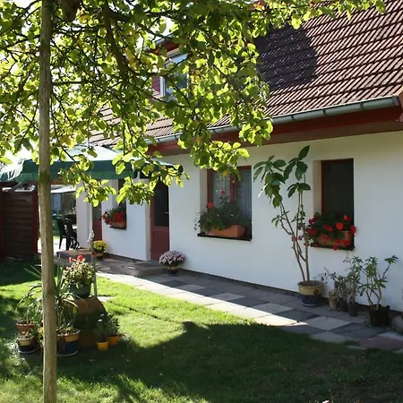 Ferienwohnung Wiesenblick Prerow Exterior photo